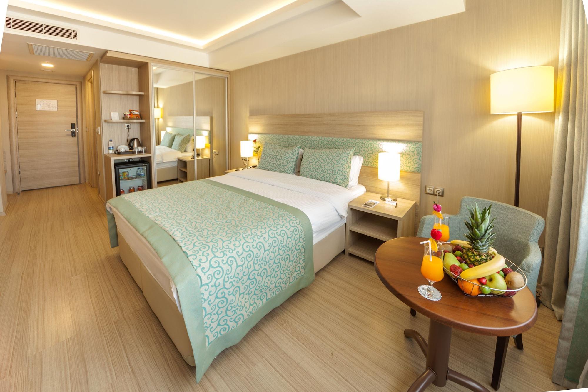 Hotel Golden Way Giyimkent Istanbul Exterior photo