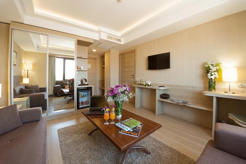 Hotel Golden Way Giyimkent Istanbul Exterior photo