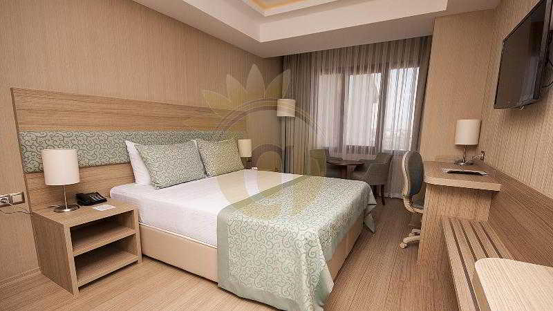 Hotel Golden Way Giyimkent Istanbul Exterior photo
